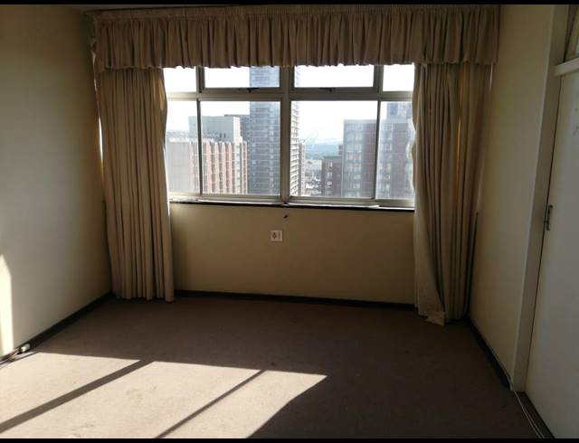 2.5 BEDROOM APARTMENT TO LET IN NORTH BEACH
